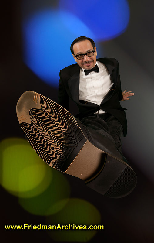portrait,green screen,shoe,foot,tux,tuxedo,background,blue,green,wide angle,perspective,